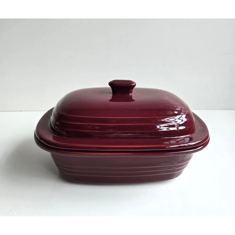 Pampered Chef Family Heritage Stoneware Deep Covered Baker Cranberry Red USA